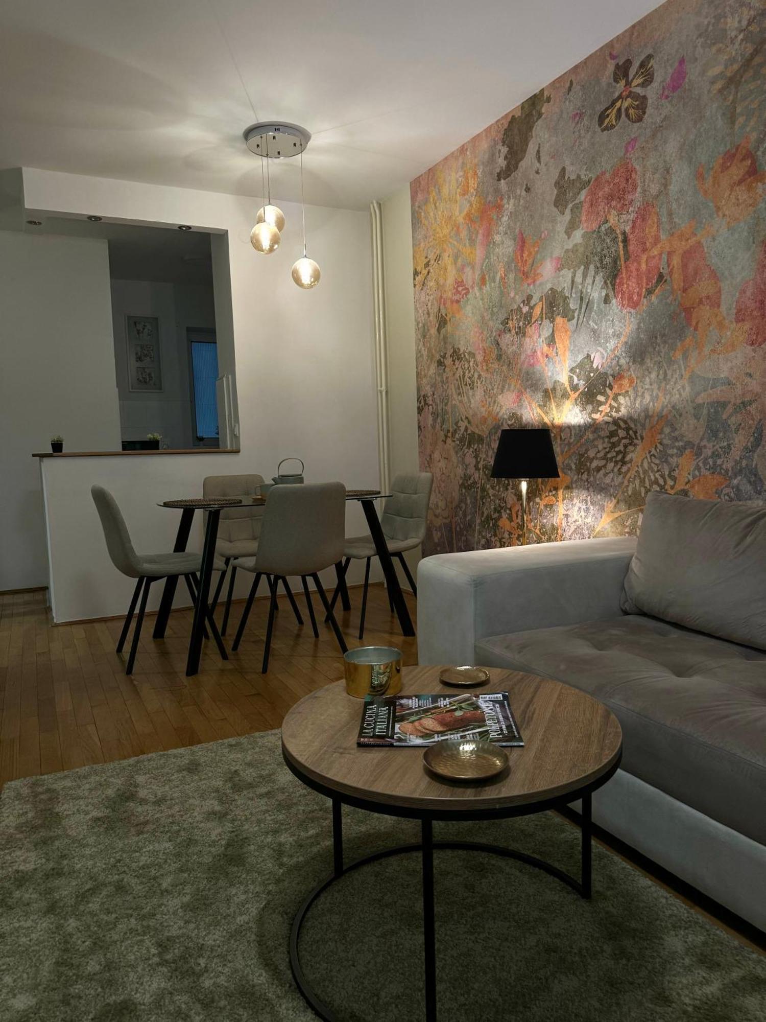 7 Emperors Central Suite Beograd Ngoại thất bức ảnh